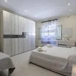 Casa Bandiera Blu בית נופש מנפי