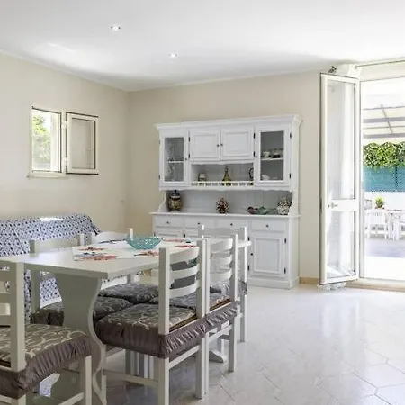 Casa Bandiera Blu מנפי